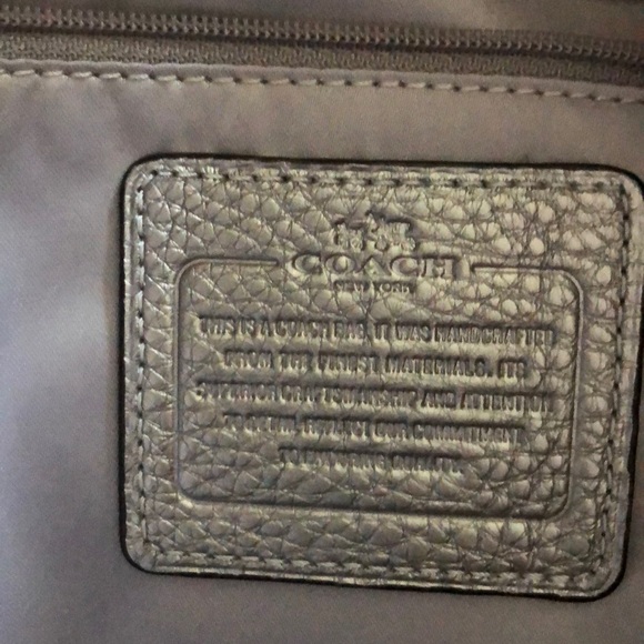 Bnwt coach pewter extra large tote - Picture 4 of 7